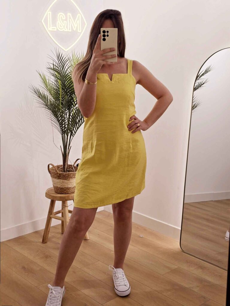 Robe courte unie style sixties – Bleu clair ou jaune clair