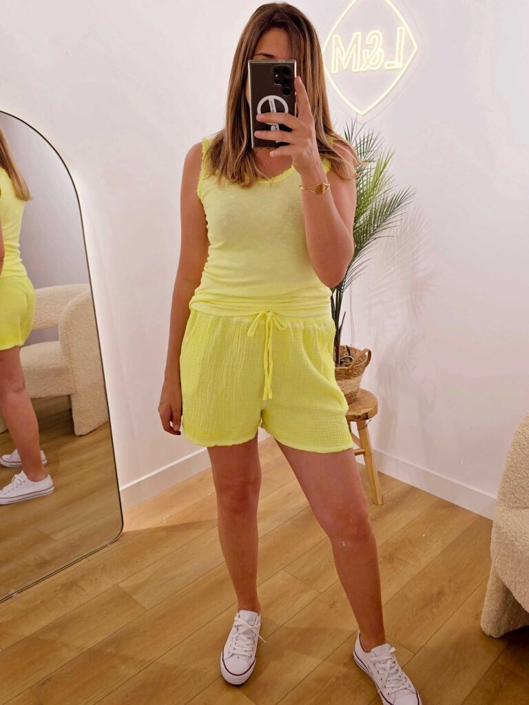 Short gaze de coton fluo