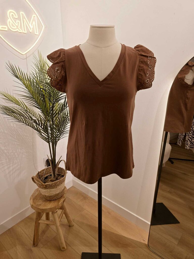 Tee-shirt épaules froufrous