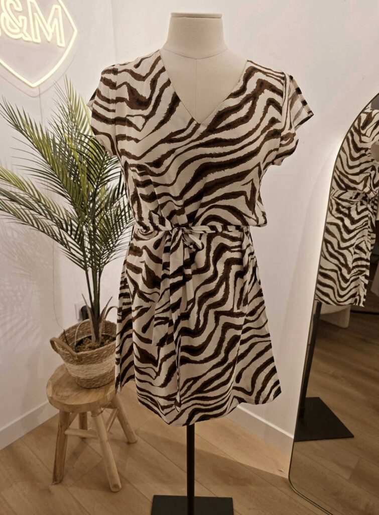 Robe courte droite imprimé zébré