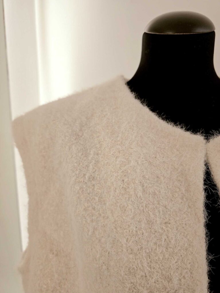 Gilet sans manches aspect feutrine