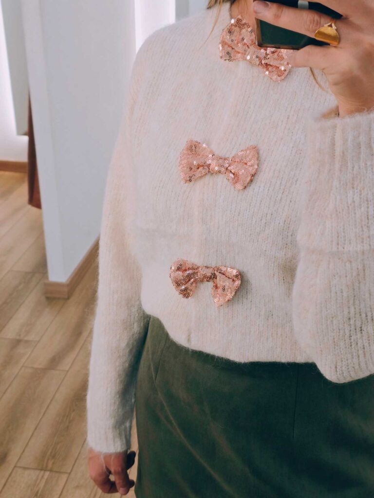 Gilet noeuds sequins roses