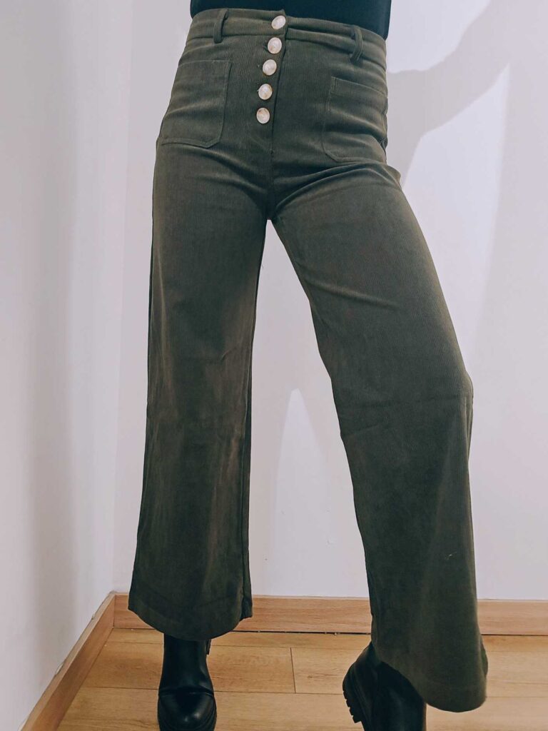 Pantalon droit velours côtelé