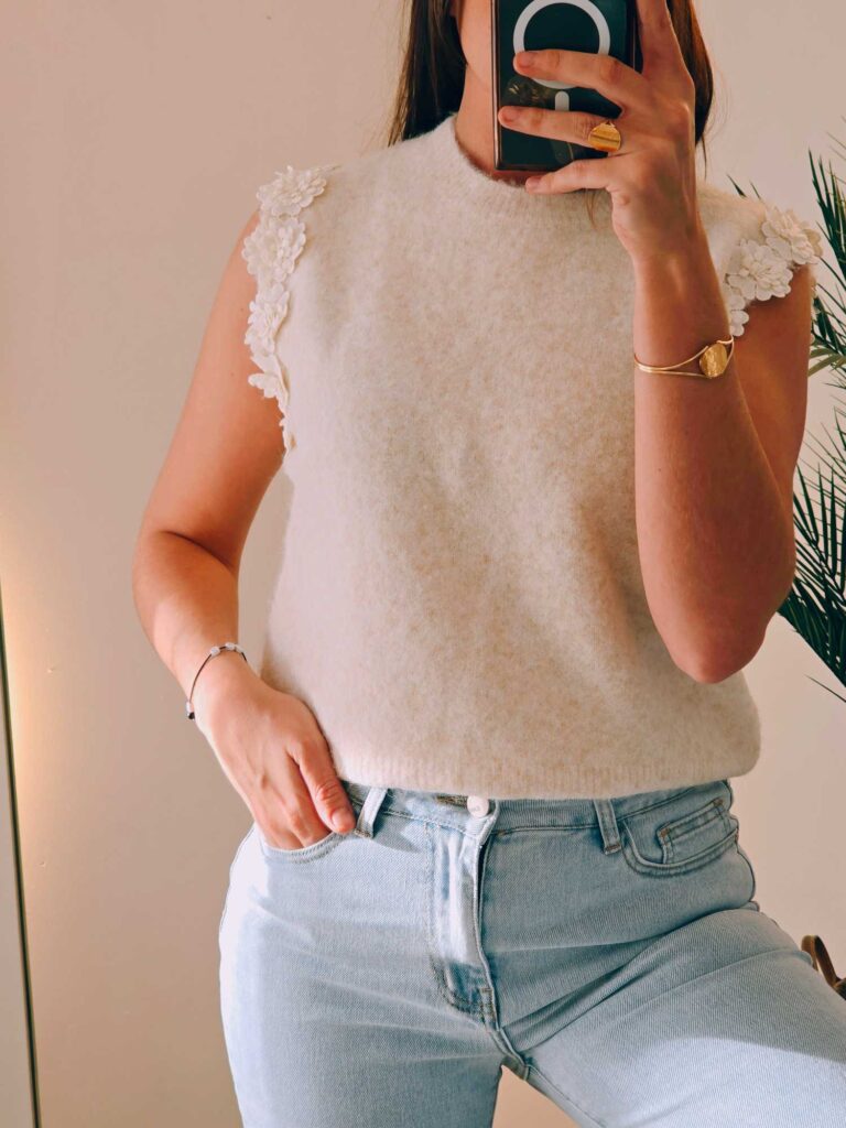 Pull sans manches fleurs