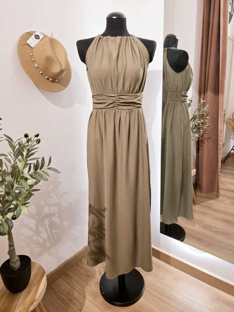 Robe longue dos noué